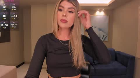 Mia Silva online show from May 3, 11:38 am