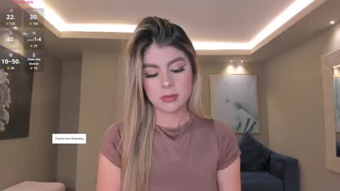 Mia Silva online show from May 25, 10:54 am