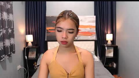 Snapshot of miasmith09 chatting on February 1, 12:53 am Pau and jence online show from February 1, 12:53 am