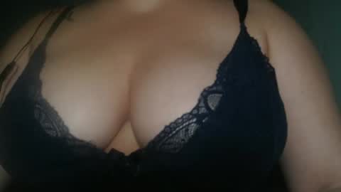 Snapshot of miasp chatting on January 29, 5:51 am MiaSP online show from January 29, 5:51 am