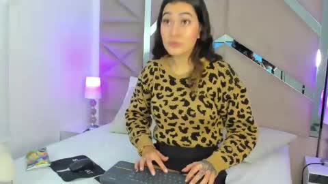 miasr_ online show from November 18, 4:55 pm