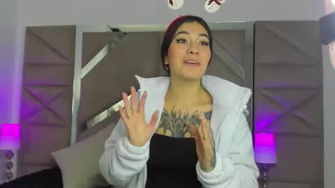 miasr_ online show from November 20, 4:07 pm