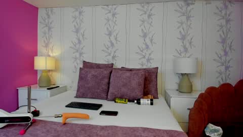 Snapshot of miasweetth chatting on January 17, 11:49 am Mia Sweetth online show from January 17, 11:49 am