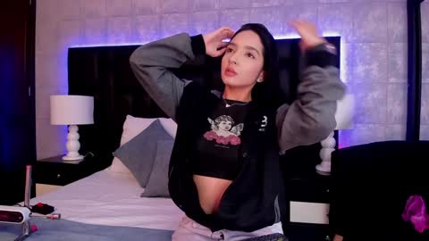 Snapshot of miasweetth chatting on January 22, 11:45 am Mia Sweetth online show from January 22, 11:45 am