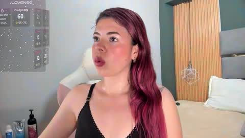 Snapshot of miatorres4 chatting on March 17, 3:33 am miatorres4 online show from March 17, 3:33 am