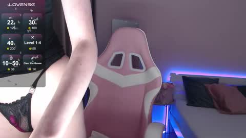 Sofia online show from November 18, 1:37 pm