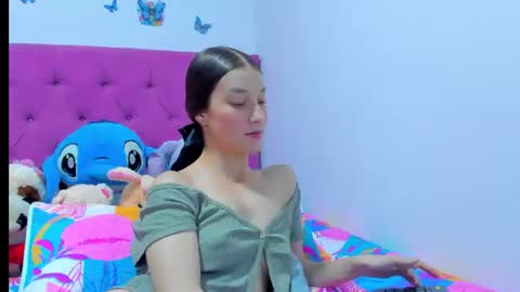  Chloe  online show from June 30, 8:32 pm