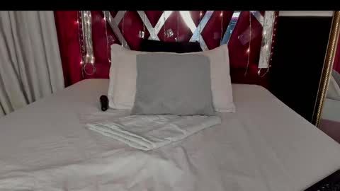 micaelahott_ online show from May 9, 4:17 am