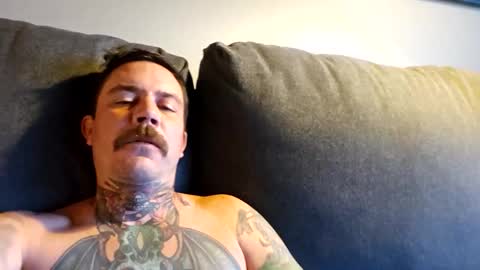 micahhill79 online show from November 30, 2:43 pm