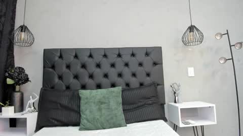 Snapshot of michael__ross chatting on January 11, 11:48 am Michael Ross online show from January 11, 11:48 am