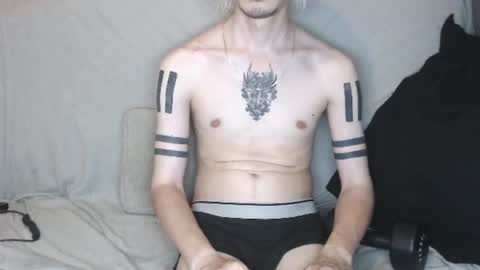 Snapshot of michael_danymans chatting on June 22, 9:23 pm Michael online show from June 22, 9:23 pm