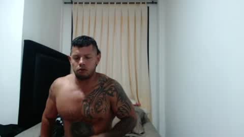 Snapshot of michael_daviss1 chatting on July 1, 8:52 pm Michael Daviss online show from July 1, 8:52 pm
