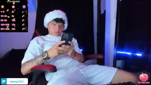 Snapshot of michael_kendall0 chatting on December 11, 10:49 pm michael independent model  online show from December 11, 10:49 pm