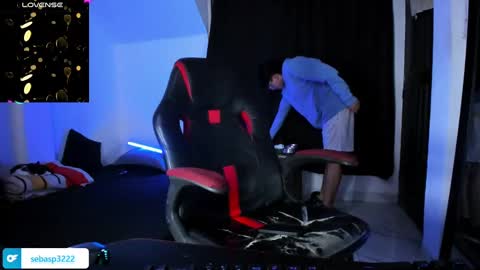 Snapshot of michael_kendall0 chatting on January 4, 11:27 pm michael independent model  online show from January 4, 11:27 pm