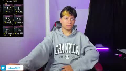 Snapshot of michael_kendall0 chatting on October 7, 11:02 pm michael independent model  online show from October 7, 11:02 pm