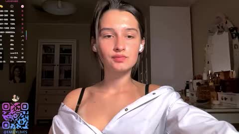 Emily online show from January 31, 7:11 pm