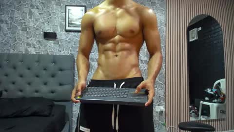 Snapshot of michael_torres15 chatting on September 21, 10:22 pm michael_torres15 online show from September 21, 10:22 pm