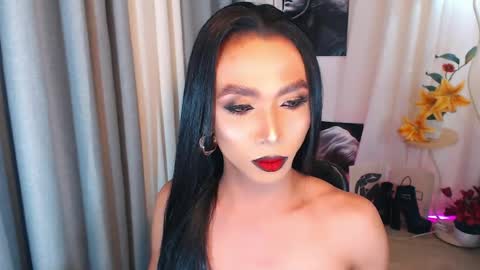 michaelagoddess online show from May 12, 5:43 pm