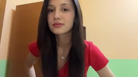 Snapshot of michaeleanidi chatting on June 13, 5:33 pm Milana online show from June 13, 5:33 pm