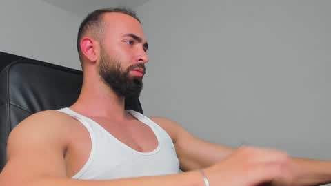 MichaelEvansx online show from December 29, 12:20 am