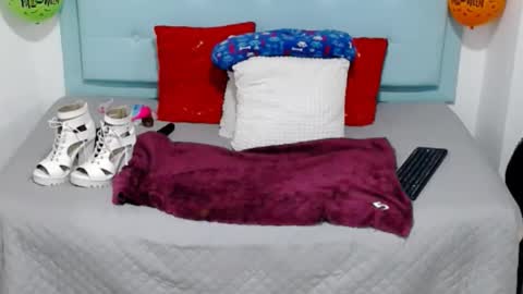 Snapshot of michel_rous_la_mas_caliente chatting on October 14, 1:06 am michel_rous_la_mas_caliente online show from October 14, 1:06 am