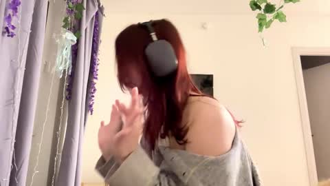 Mary online show from February 2, 12:09 am