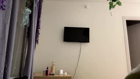 Mary online show from February 3, 2:53 am