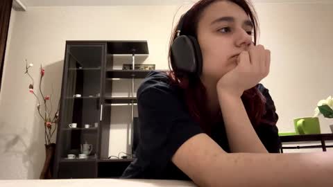 Mary online show from February 13, 12:28 am