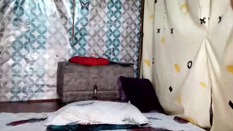 Snapshot of michell_morrison chatting on September 15, 11:54 am michell_morrison online show from September 15, 11:54 am