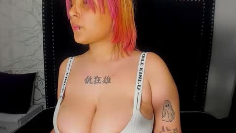 Snapshot of michell_rx chatting on April 1, 3:51 am michell rx online show from April 1, 3:51 am