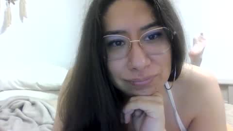 Snapshot of michell_tsmx chatting on September 21, 8:32 pm michell_tsmx online show from September 21, 8:32 pm