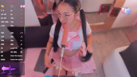 michelle_cutee_ online show from November 17, 8:03 pm