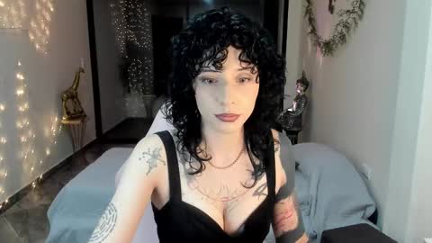 Michelle Ramirez online show from November 20, 7:19 am