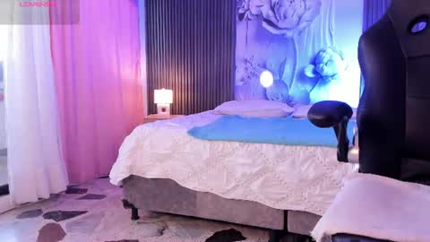 michellepreston_ online show from June 20, 12:08 pm