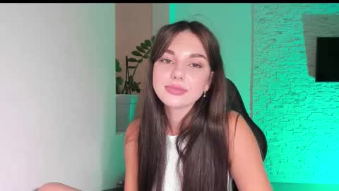 Snapshot of michelliibeautiful chatting on September 26, 3:05 pm Michellee online show from September 26, 3:05 pm