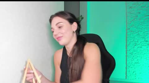 Snapshot of michelliibeautiful chatting on November 1, 4:09 pm Michellee online show from November 1, 4:09 pm