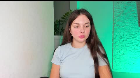 Snapshot of michelliibeautiful chatting on November 4, 5:56 pm Michellee online show from November 4, 5:56 pm