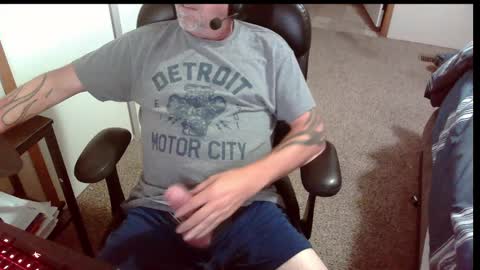 Snapshot of michigan_daddy chatting on September 22, 3:47 pm TattedInDetroit online show from September 22, 3:47 pm