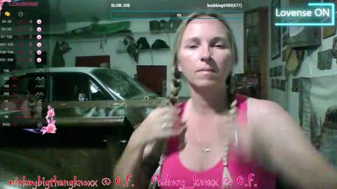 mickey85knoxx online show from November 23, 3:39 am
