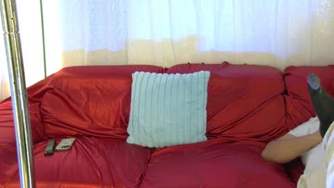 Mickey online show from February 8, 11:02 pm