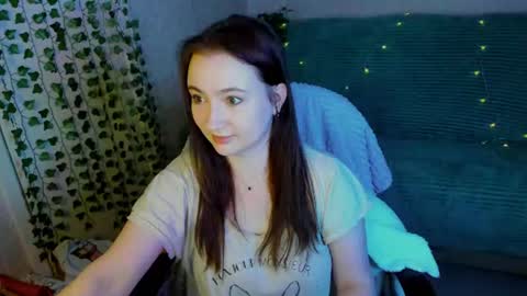 Snapshot of mickywood chatting on June 29, 5:57 pm Micky online show from June 29, 5:57 pm