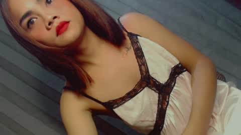Snapshot of midnight_cravings143 chatting on June 28, 2:12 pm terra online show from June 28, 2:12 pm