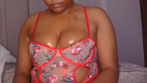 Snapshot of midnight_goddess chatting on April 21, 2:12 pm Kelly online show from April 21, 2:12 pm