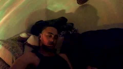 midnightblue80 online show from November 18, 3:45 am