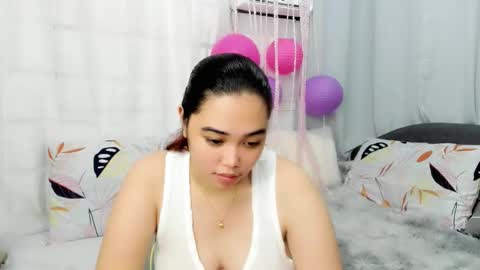 Bunny 3 online show from November 7, 11:27 pm