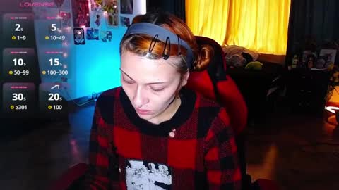 Pola  INDEPENDENT MODEL online show from February 22, 7:56 pm