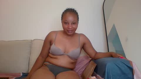 Snapshot of midnightcharm1 chatting on November 29, 9:45 am midnightcharm1 online show from November 29, 9:45 am