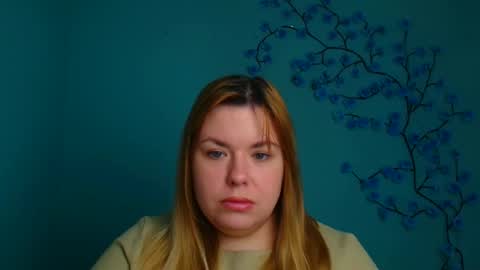 Snapshot of midnightmariana chatting on February 13, 12:23 pm Mariana online show from February 13, 12:23 pm