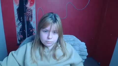 Snapshot of midnightmariana chatting on March 2, 12:23 pm Mariana online show from March 2, 12:23 pm