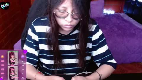 Midori 7u7 online show from May 28, 4:37 pm